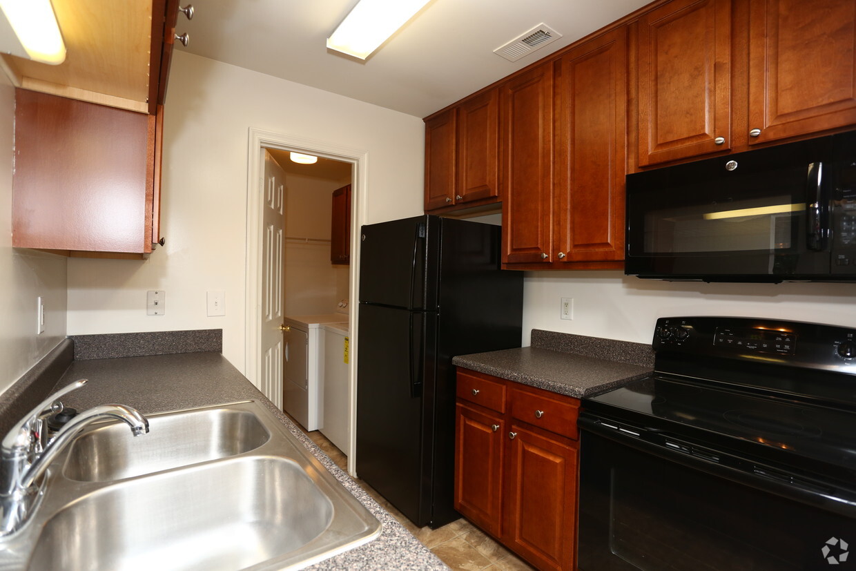 Foto principal - Charter Creek Apartments