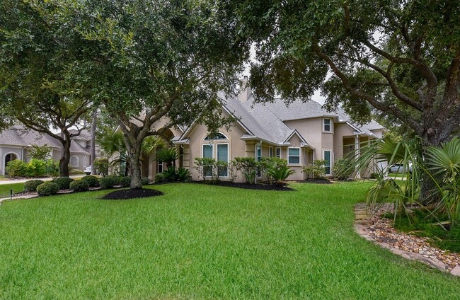 Building Photo - 15831 Conners Ace Dr