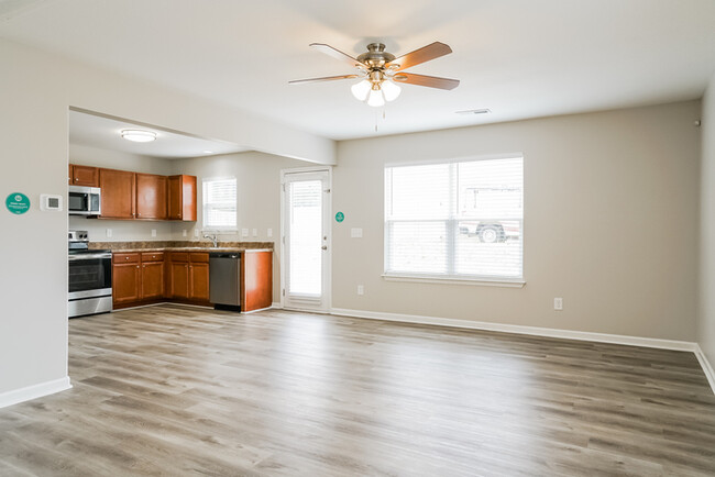 Building Photo - 306 Randolph Dr