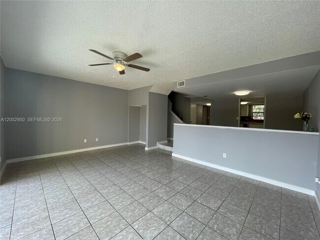 Foto del edificio - 20511 NW 15th Ave