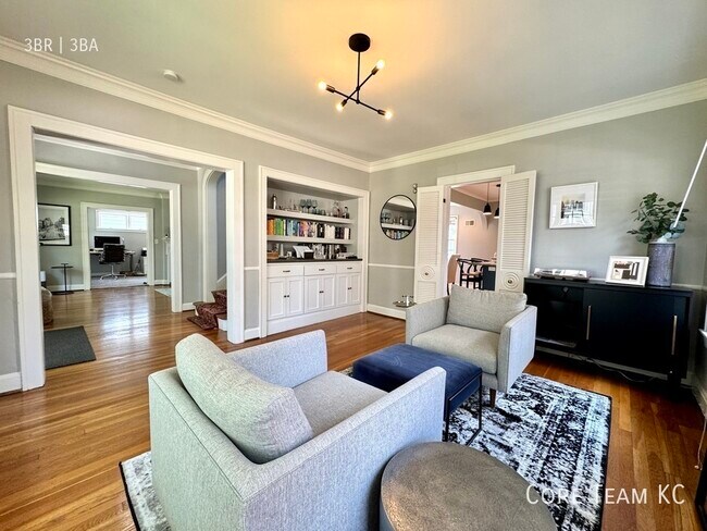 Foto del edificio - 635 W 61st Terrace