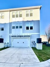 Building Photo - 9616 21st Bay St