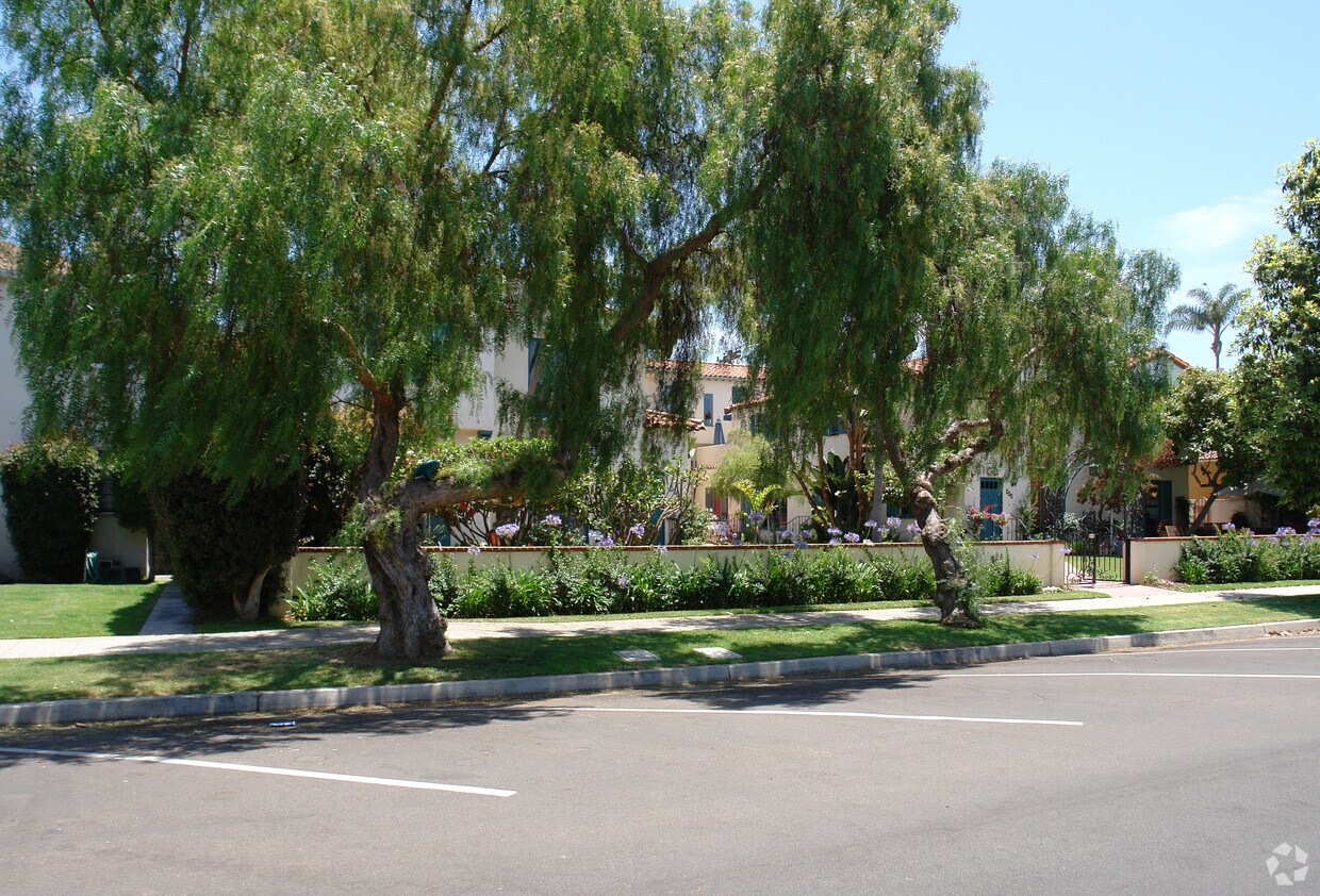 751761 G Ave, Coronado, CA 92118 751761 G Ave Coronado, CA