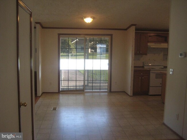 Building Photo - 477 Shickle Ln