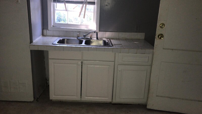 Building Photo - 703 Rigdon Rd