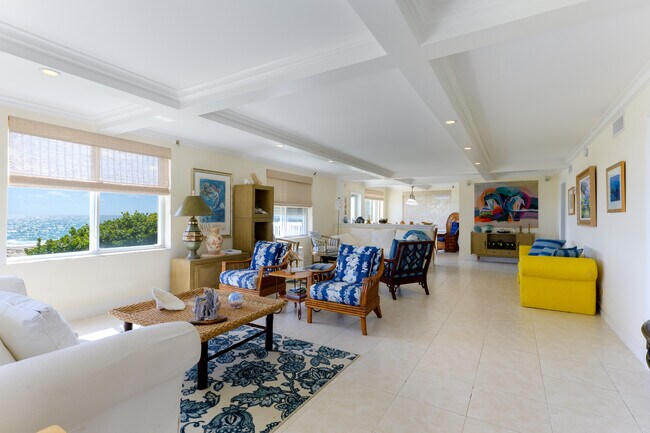 Building Photo - 2565 S Ocean Blvd