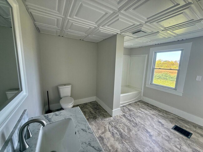 Foto del edificio - Amazing Remodeled Farm Home