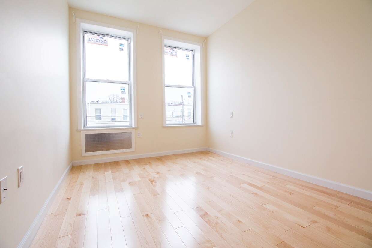 7131 67th St, Ridgewood, NY 11385 Condo for Rent in Ridgewood, NY