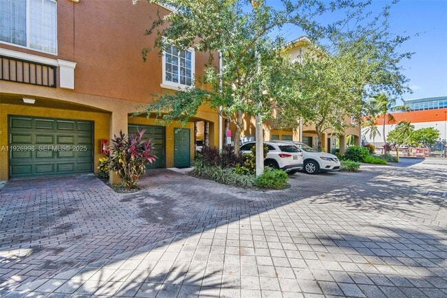 Foto del edificio - 2945 NE 185th St