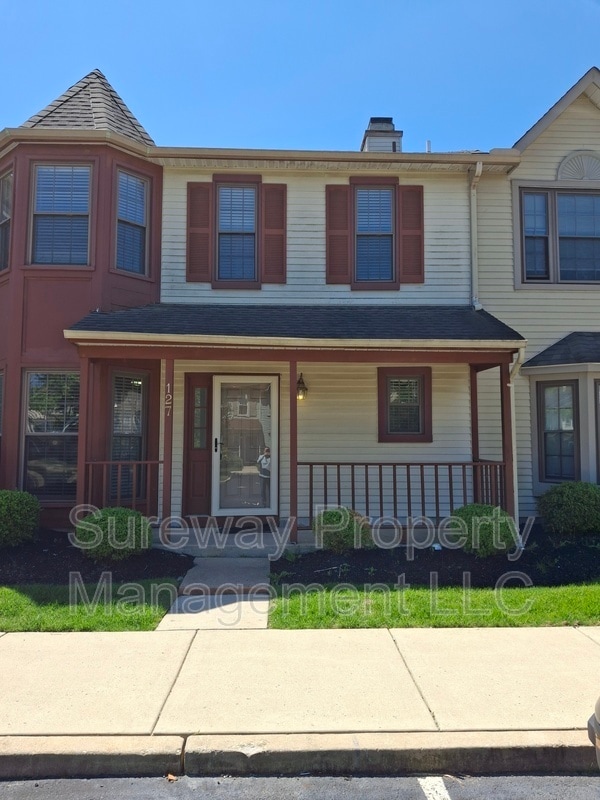 Building Photo - 127 Crown Prince Dr