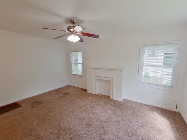 Foto del edificio - 3028 W Maple St