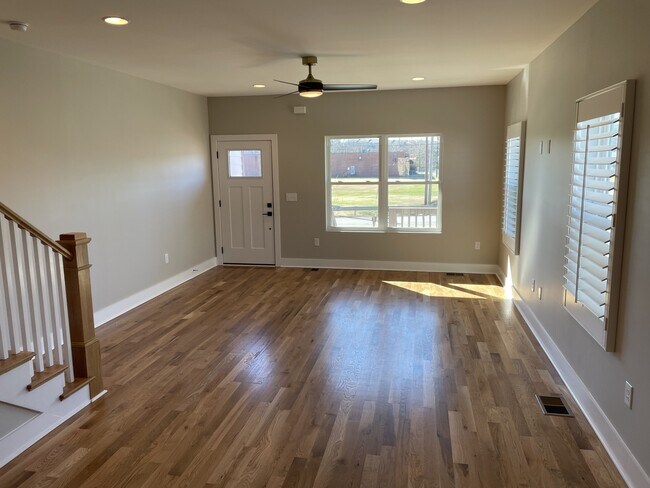 Building Photo - 6222 Morrow Rd