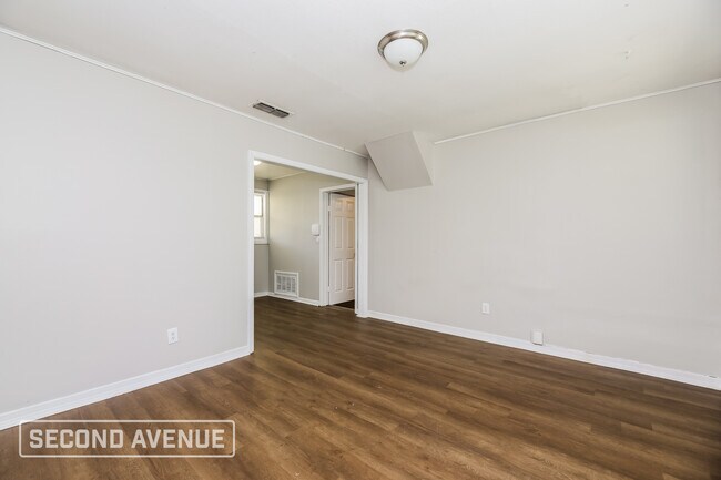 Foto del edificio - 4640 Suray Ave