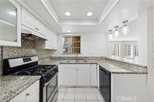 Foto del edificio - 2390 W Orangethorpe Ave