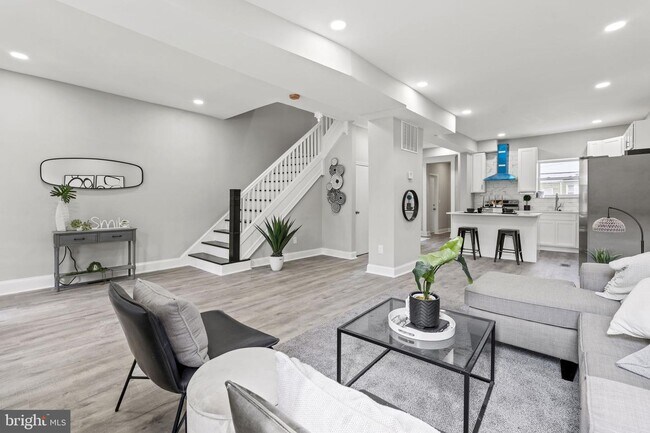 Foto del edificio - 515 Lyndhurst St