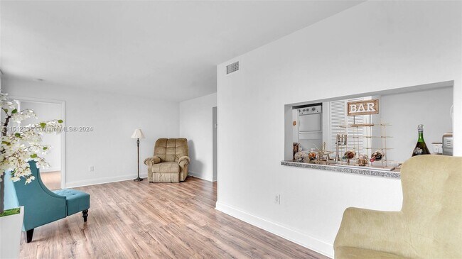 Foto del edificio - 11750 SW 18th St