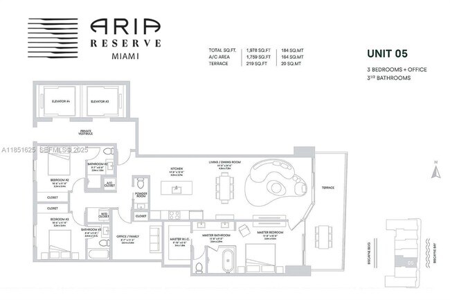 Building Photo - 700 NE 24th St