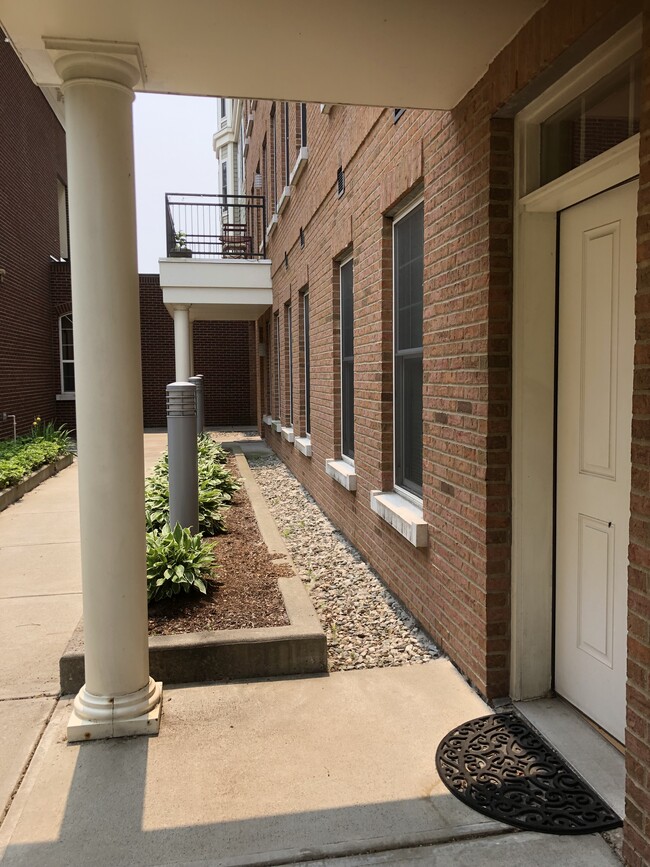 Building Photo - 60 Winooski Falls Way