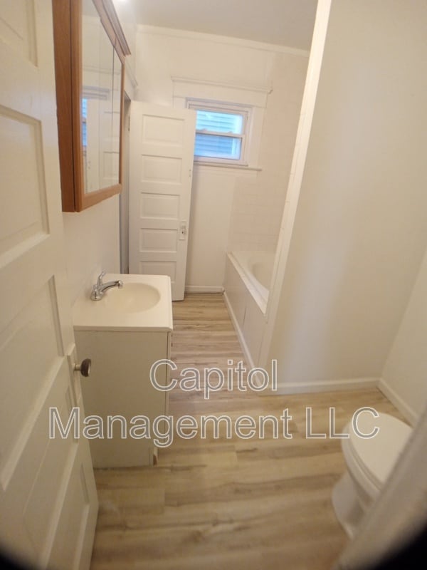 Photo - 220 W Lapeer St Apartment