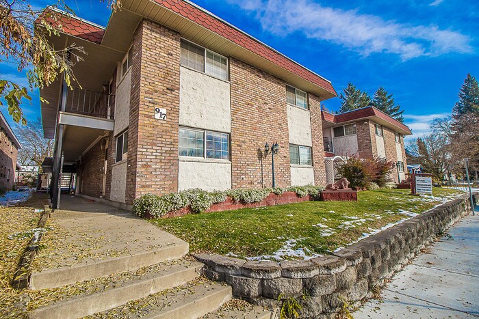 Primary Photo - 917 E Indiana Ave