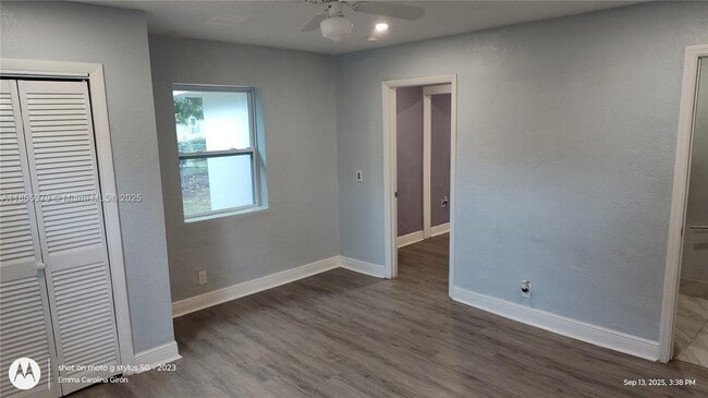 Foto del edificio - 849 W 2nd St