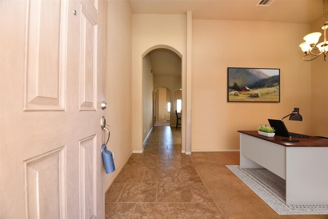 Entry foyer - 3431 Arrowhead Bay Ln