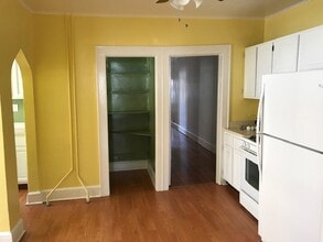 Building Photo - 107 Lafayette St