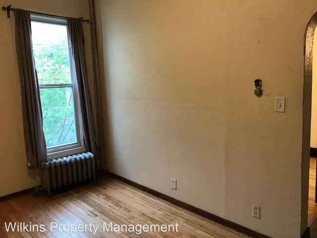 Building Photo - 1604 E Kane Pl