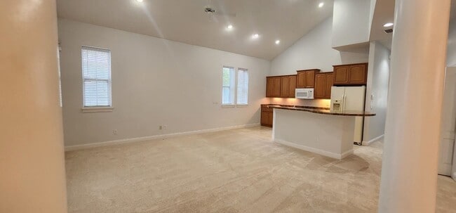 Building Photo - 140 Island Cottage Way