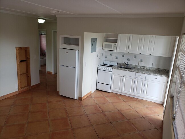 Building Photo - 311 Inlet Way