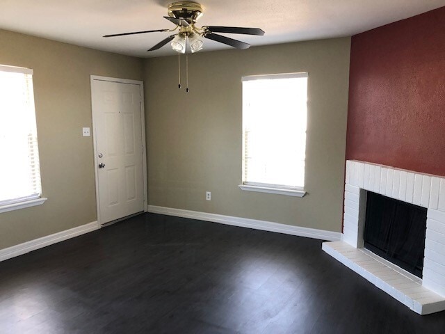 Primary Photo - 7609 Fallbrook Dr