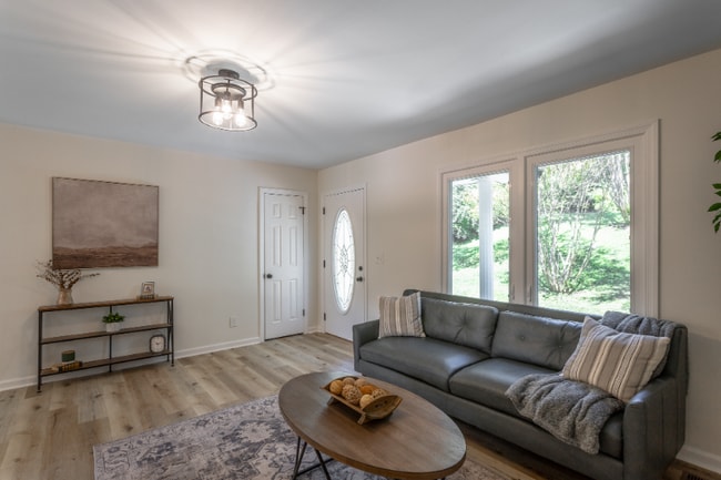 Foto del edificio - 3508 Shelby Cir