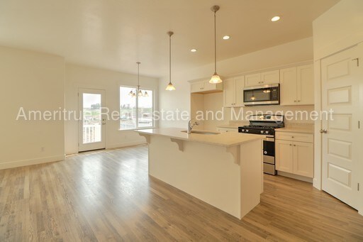 Building Photo - 4083 W 1650 N