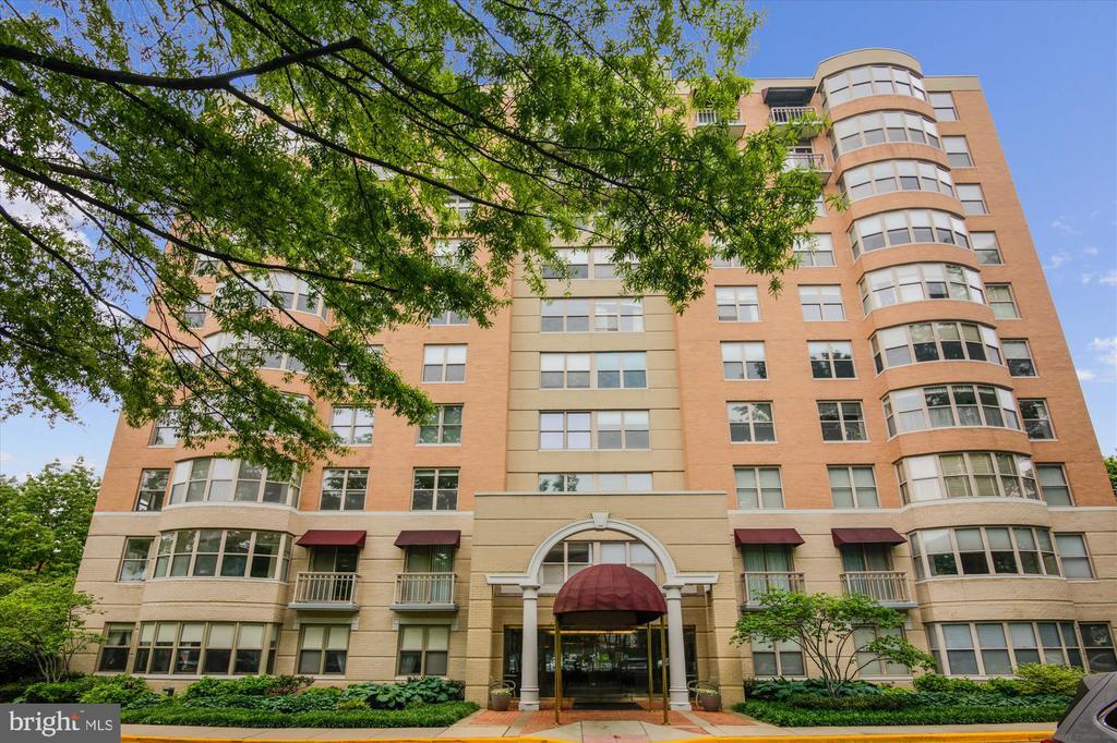 Foto principal - 5000 Battery Ln
