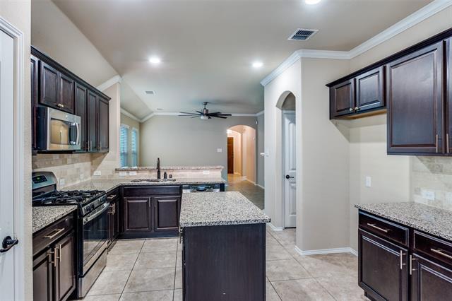 Building Photo - 5841 Fir Tree Ln