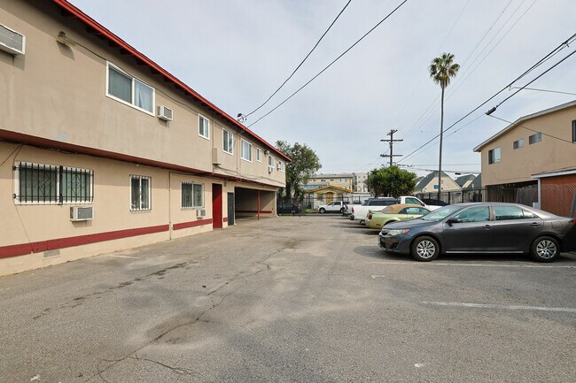 Foto del edificio - Paul Ling Apartments - Exposition