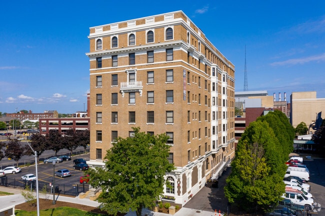 The Hamilton Midtown Detroit Apartments Detroit, MI
