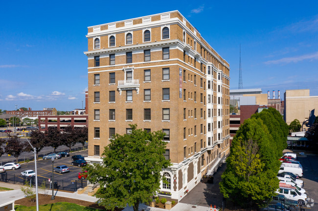 Building Photo - The Hamilton Midtown Detroit