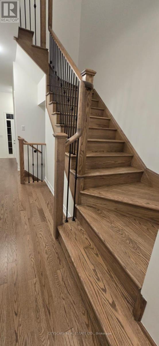 Photo du bâtiment - 1136 Tanbark Ave