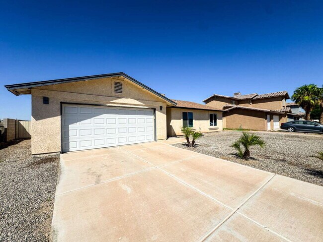 Foto del edificio - "Spacious 3 Beds, 2 baths Home with Inviti...