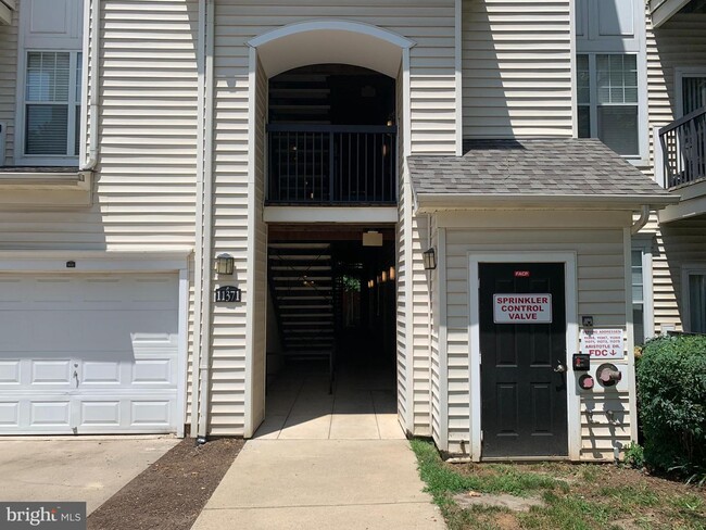 Building Photo - 11371 Aristotle Dr