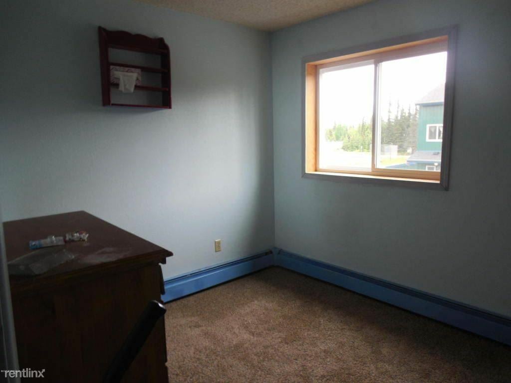 Primary Photo - 815 Auk St