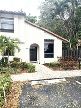 Building Photo - 5859 Fox Hollow Dr