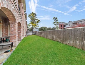 Building Photo - 28 Versante Ct