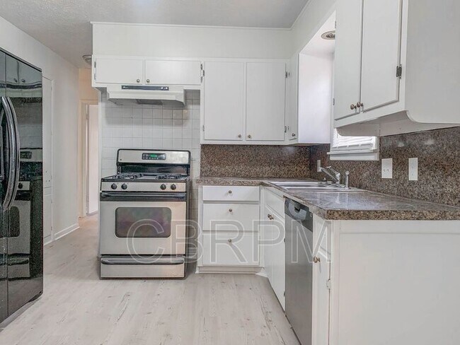 Building Photo - 4315 42nd St