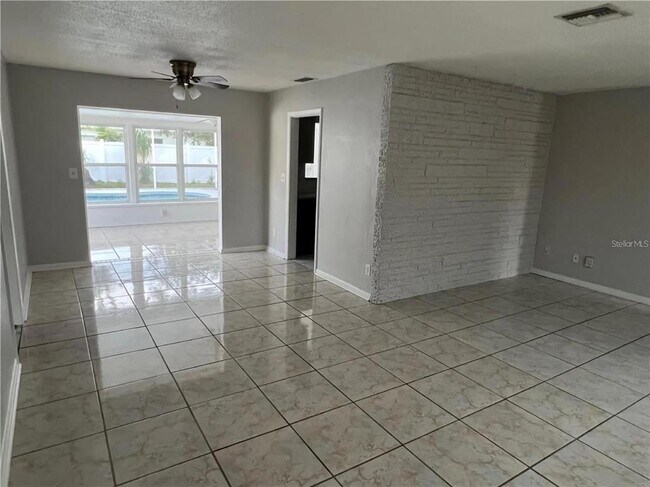 Foto del edificio - 6280 30th Ave N