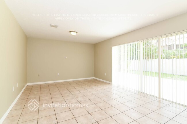 Foto del edificio - 19167 NW 13th Ct