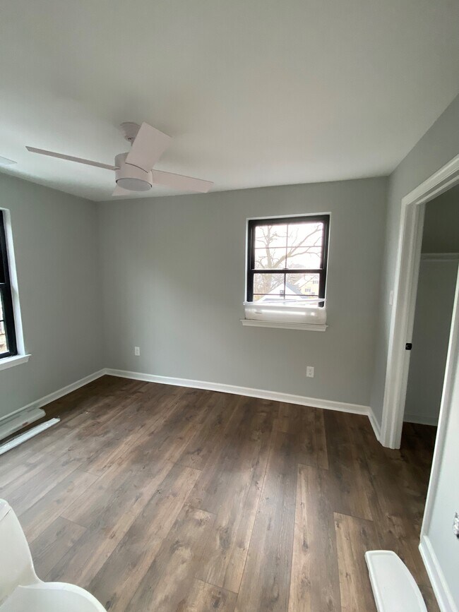 Bedroom - 263 S York Rd