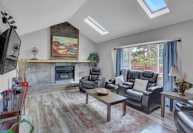 Building Photo - 7655 Hickorywood Dr