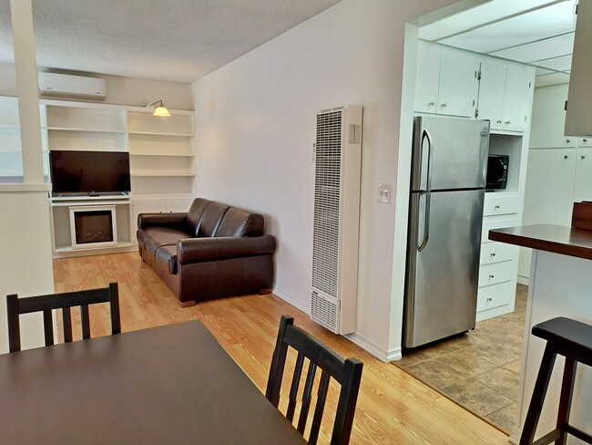 Building Photo - 1332 Welton Way